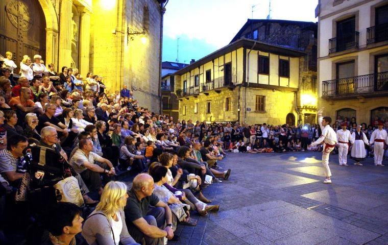 Errenteriako San Juan bezperako soka-dantza sarean