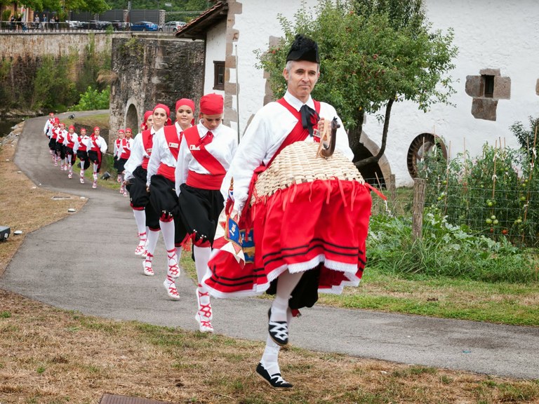 Aurtzaka dantza-taldea – Beasain, Gipuzkoa