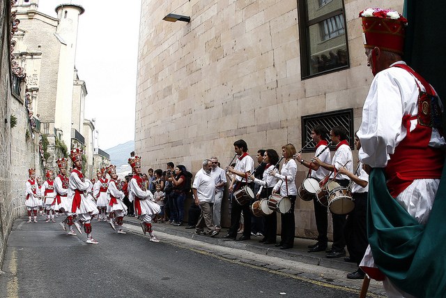 Duguna dantza taldea – Iruñea (Nafarroa)