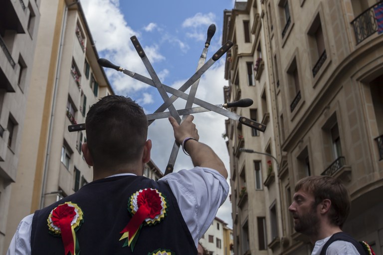 Eibarko Ezpalak 2016 jaialdiaren kronika: Ezpaten aho eta ahotsak Eibarko Ezpalak 2016 jaialdiaren kronika: Ezpaten aho eta ahotsak