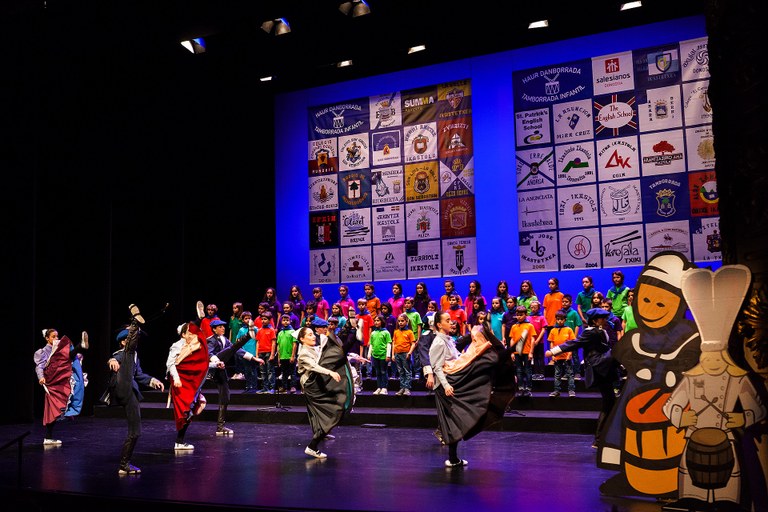 Danborrada: Donostiako neguko jai tradizionalen lehen ekitaldia Danborrada: Donostiako neguko jai tradizionalen lehen ekitaldia