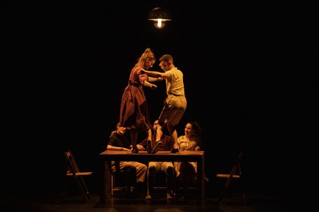 Haatik: Errimak Bi Oinetan