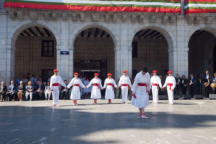 San Bartolome eguneko Soka-Dantza 2019