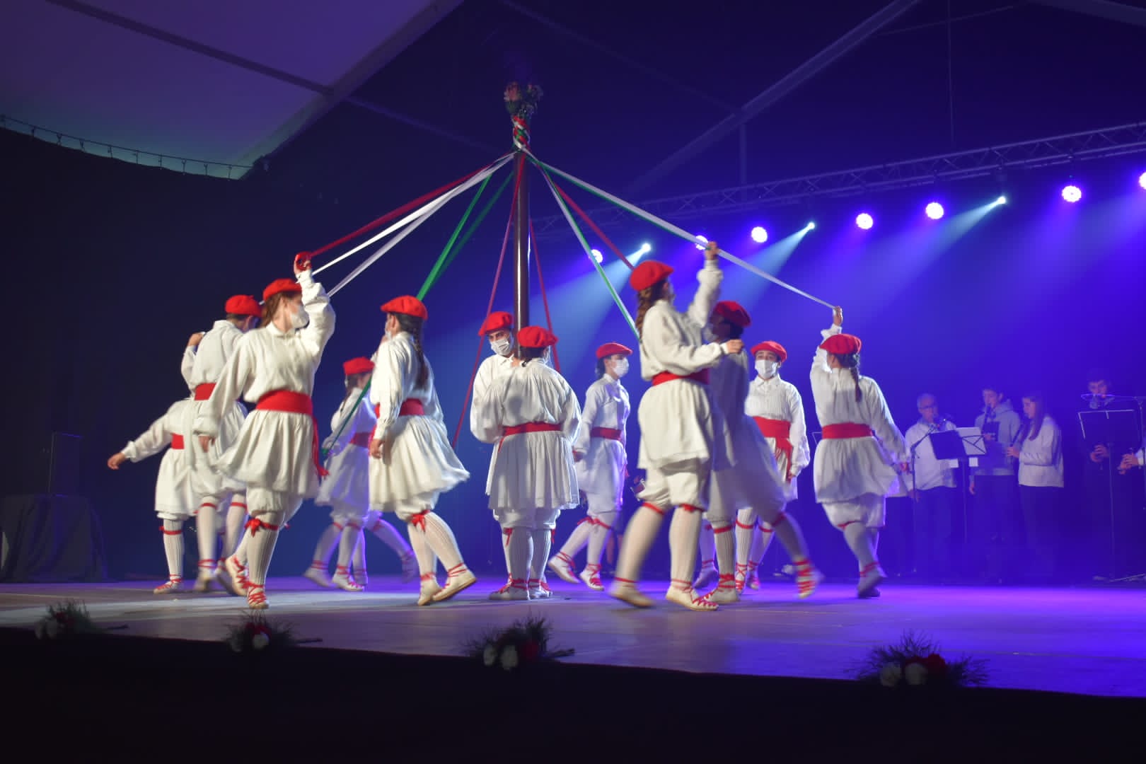 2021/10/23 - Zinta dantza - Debako jaialdia - Argazkia: Ima Alberdi 2021/10/23 - Zinta dantza - Debako jaialdia - Argazkia: Ima Alberdi