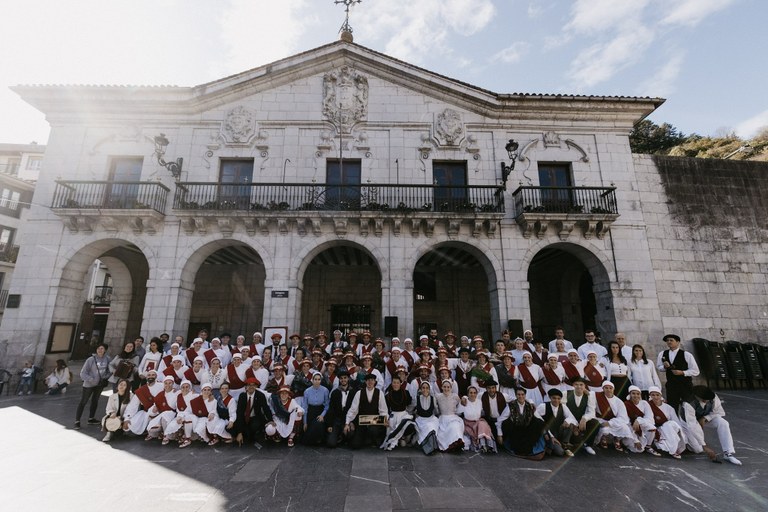 Urriak 21. Lagun arteko jaialdia Urriak 21. Lagun arteko jaialdia