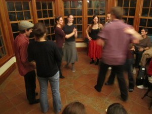 Herrixa Dantzan: kontradantza saioa Jeremy Carter-Gordonekin (AEB)