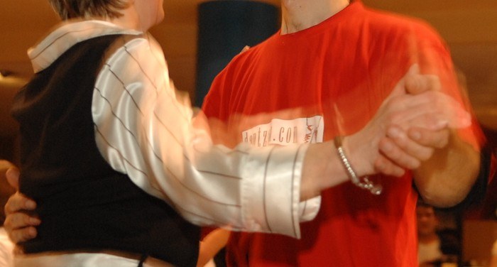 Igandean abiatuko dira Herrixa Dantzan dantzaldiak