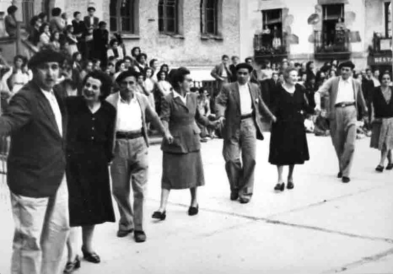 Zigor-dantza, Eskoriatza 1948. Zigor-dantza, Eskoriatza 1948.