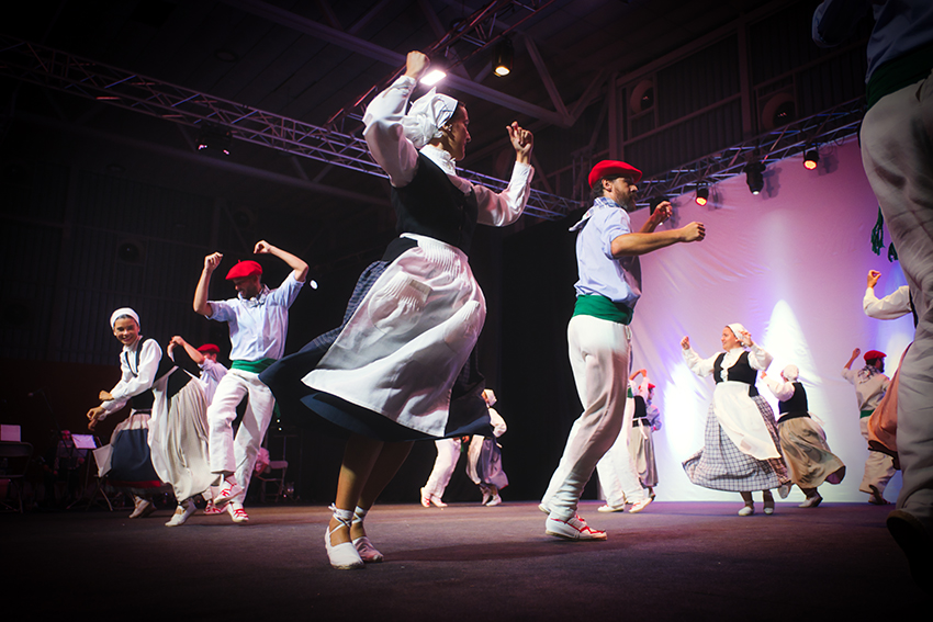 Jai ikuskizuna. Porrua. Arg: Edorta Zabala.