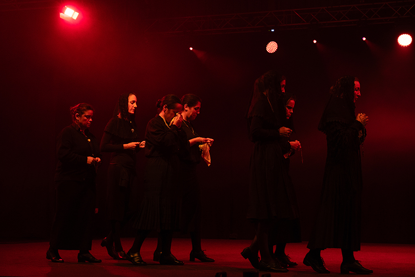 Erio ikuskizuna. Hilbidea.  Arg: Edorta Zabala