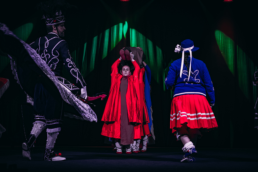 Erio ikuskizuna. Berpiztea. Arg: Edorta Zabala