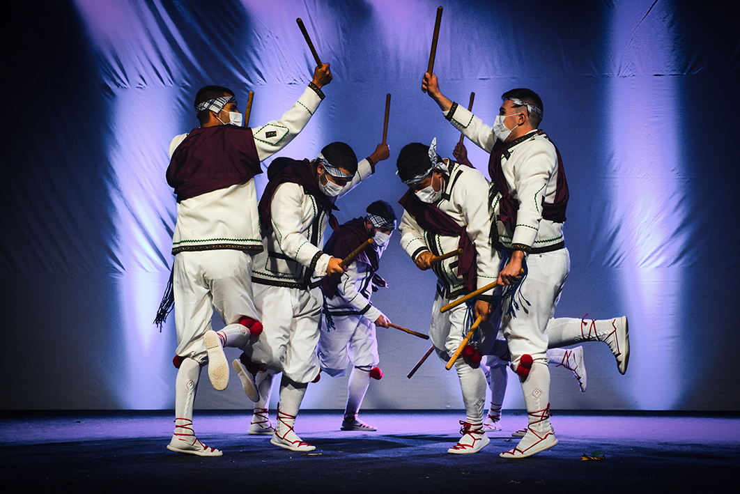 Baskonia ikuskizuna. Cortes-ko dantzak. Argazkia: Edorta Zabala.