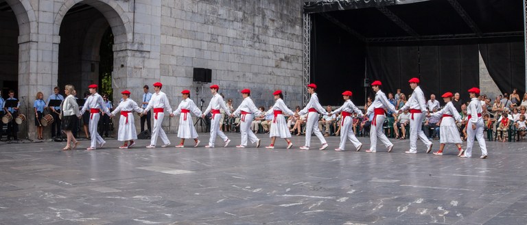 2017. SAN BARTOLOME Jaiak ELGOIBAR. 2017-08-24. “TRADIZIO BIZIDUN SOKA”