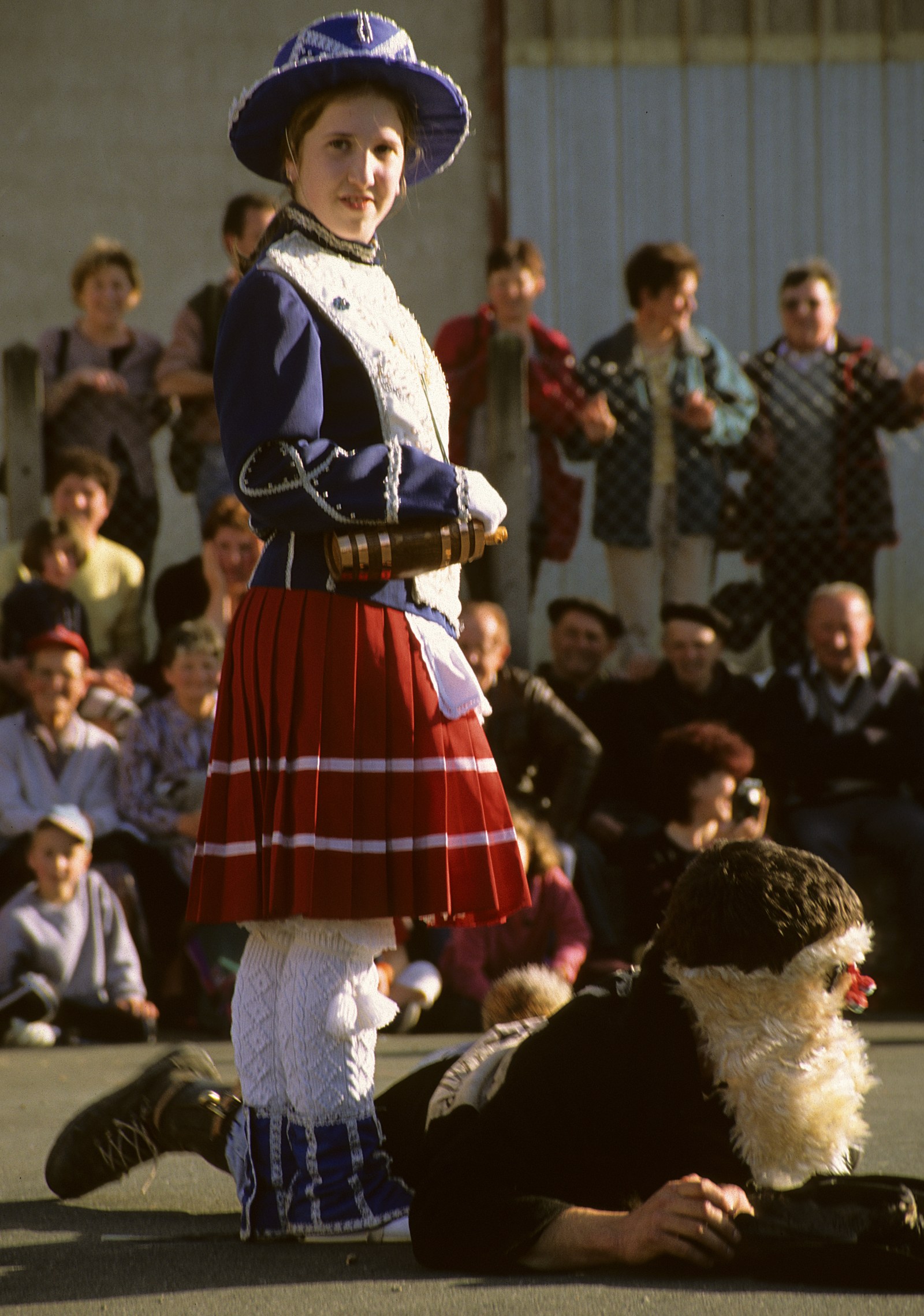 32. Kantiniersa