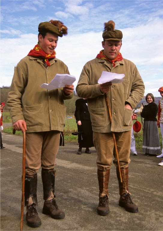 33. Talde errezibitzaileak 33. Talde errezibitzaileak