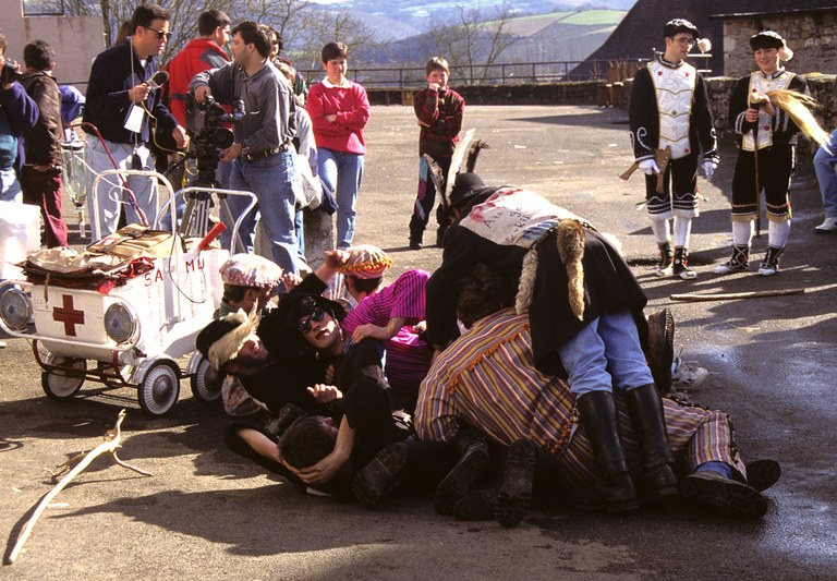 35. Joseba Aurkenerenaren interpretazioa 35. Joseba Aurkenerenaren interpretazioa