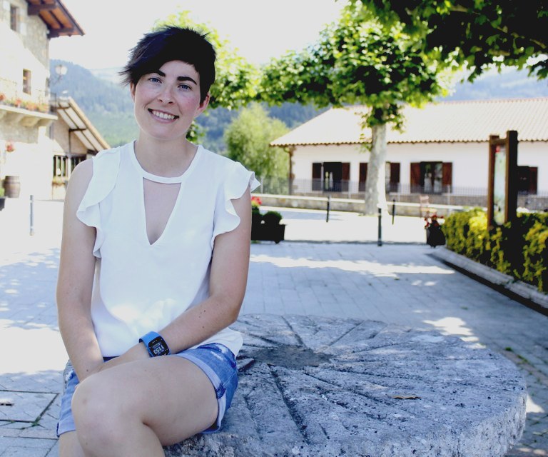Alazne Sarrigoitia: "Ni dantzaria naiz, dantzari-dantza dakit eta zergatik ez dut ba dantzatuko?"