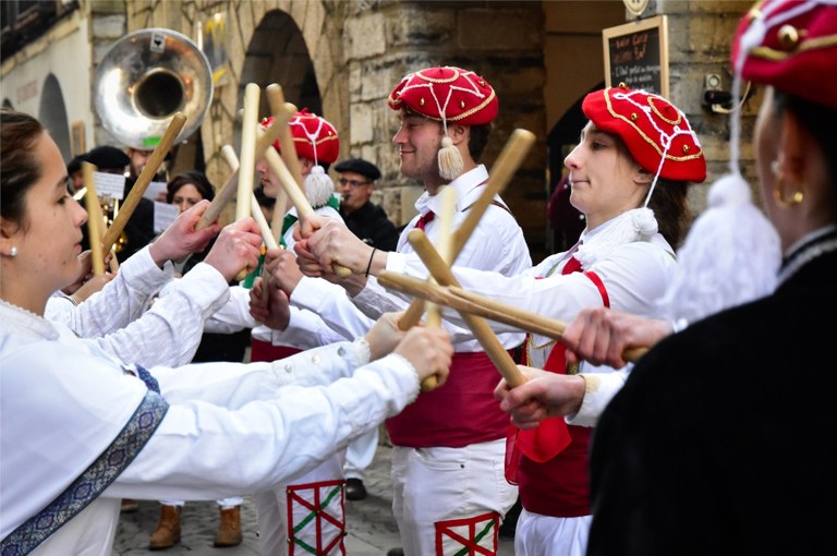 Emakumeak lehen aldiz Uztaritzeko kaskarotetan