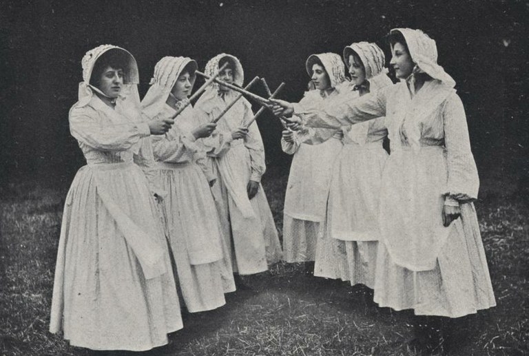 Mary Neal, ia historiatik kanpo gelditu den morris dantzen bultzatzailea