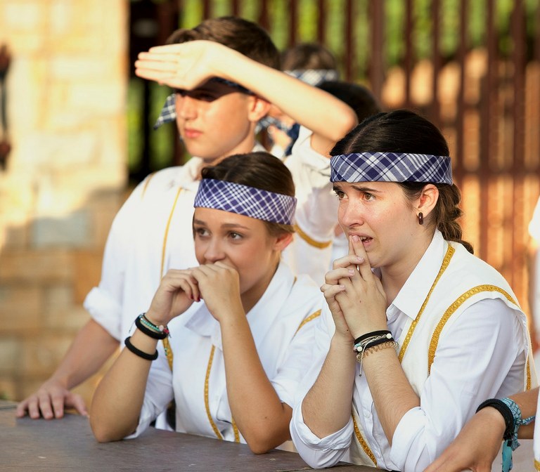 Genero bereizketarik gabe dantzatu dute Monteagudoko paloteadoan Genero bereizketarik gabe dantzatu dute Monteagudoko paloteadoan