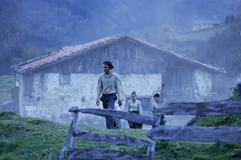 10 Goya besapean dator Handia asteburuan Eibarrera