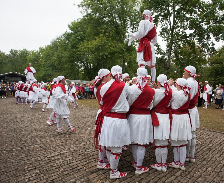 Badatoz Arrateko 2017ko festak eta dantzak