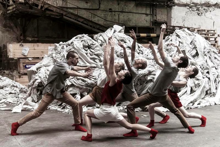 Dantza Coliseoan: Dantzaz Konpainia: Aureo