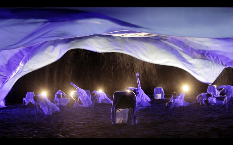 Dantza Coliseoan: Dantzaz Konpainia: Itzalak / Txoriak