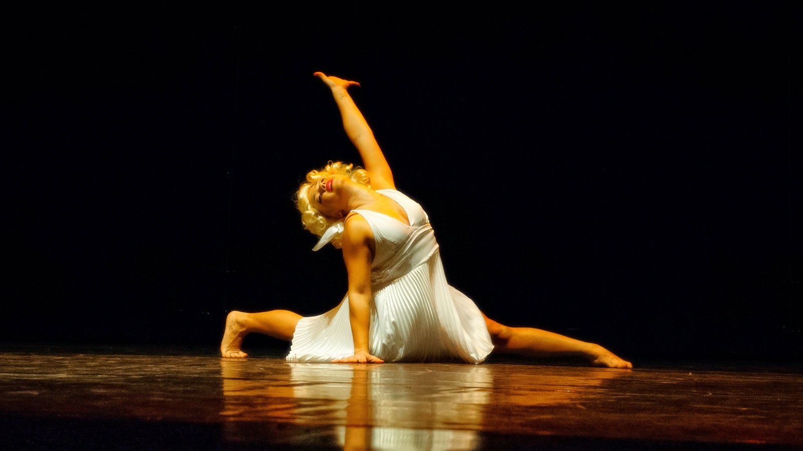 Dantza Coliseoan: Iker Gomez: Sylphides Pi Cia, El bosque del beso