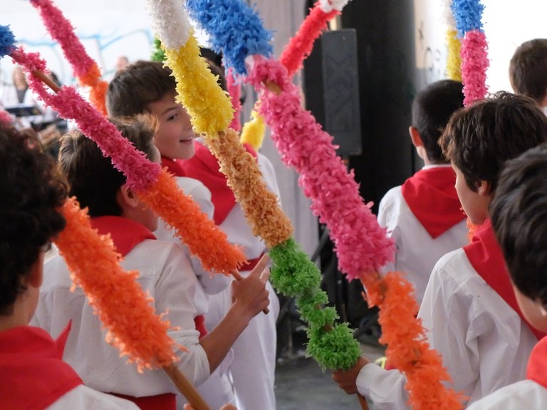 Dantzak estali zuen euria 2016ko dantzari egunean