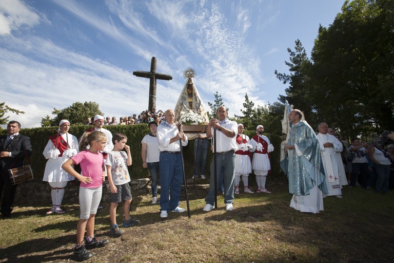 Eskuak bete dantza Arraten, 2014