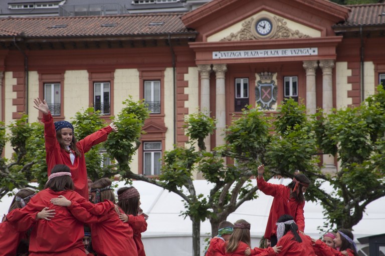 Ezpalak 2018 lurretik zerura