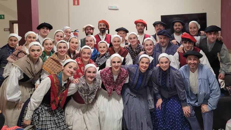 Urrezko domina, argazki sesioa Arraten eta Kafe Antzokian Bilbon