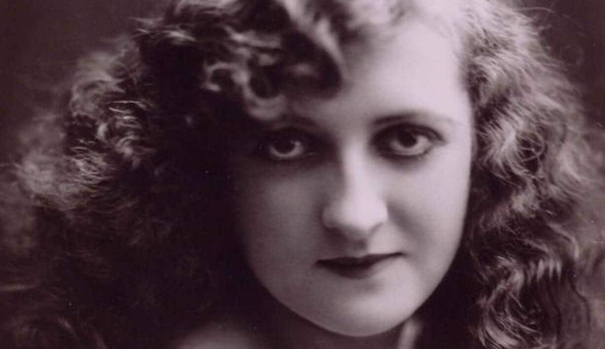 Dantzari, aktore eta modelo Ederrena: Agnes Souret