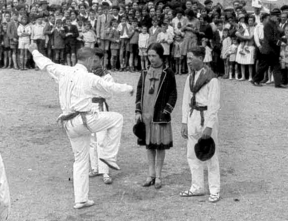 Jose Zarraga "Eperra", "giribillak" maite ez zituen aurreskularia