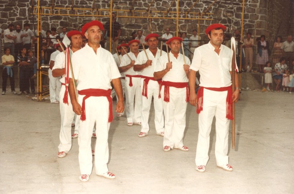 Lizartzako inauteri-dantzak 1985eko iraileko jaietan