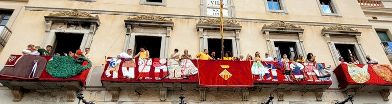 Udaletxeko balkoia Vilanova 2023 Udaletxeko balkoia Vilanova 2023