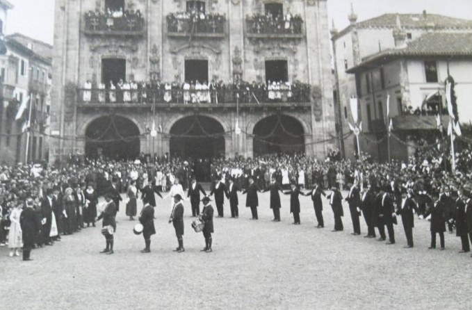 Begirada luzea eta dantzaren begirada bat datozenean