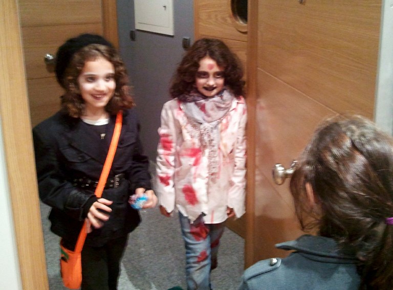 Elkarrizketa Halloween eta Arimen gauari buruz