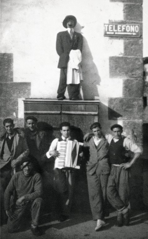 Orantzaro 1948an Leitzan