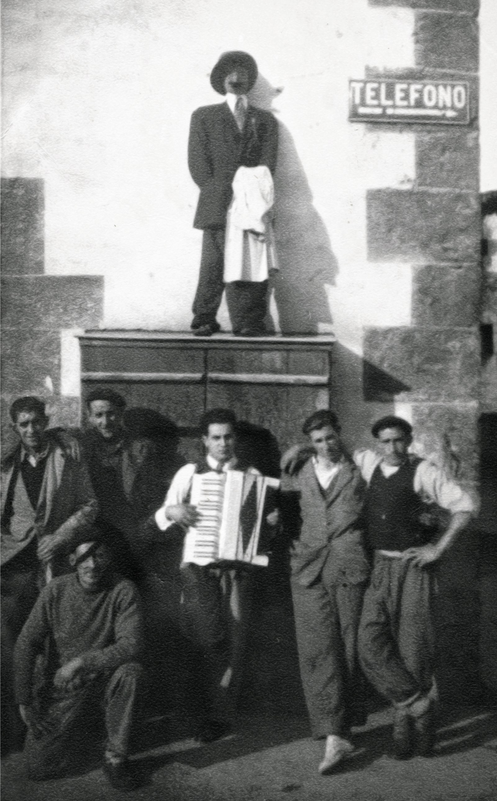Orantzaro 1948an Leitzan
