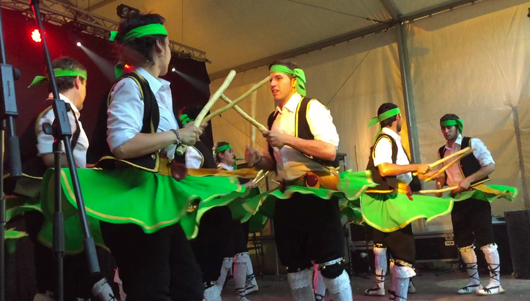 Paloteadoa, estreinakoz euskaraz