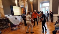 Dantza Alan Griffin-en eta Alboka taldearen azken lanen aurkezpen ekitaldian Dantza Alan Griffin-en eta Alboka taldearen azken lanen aurkezpen ekitaldian
