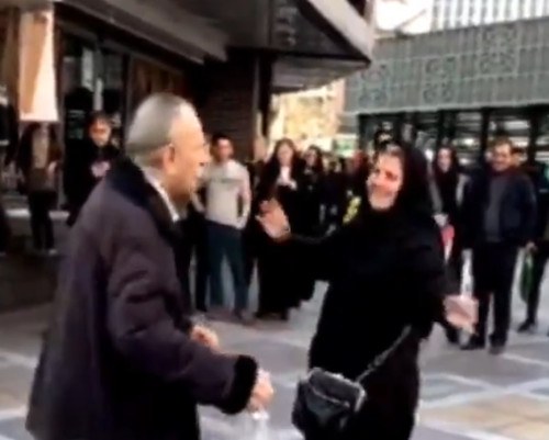 Debekuen gainetik dantzan