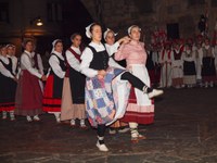 II. Bizkaian emakumeak dantzari II. Bizkaian emakumeak dantzari