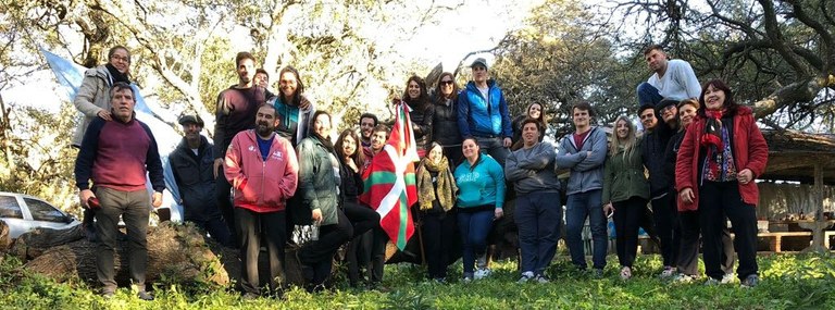 Argentinara joan nahiko zenuke? Euskal Herriko 21 eta 30 urte arteko gaztea bazara, ea eskaintza hau interesatzen zaizun!