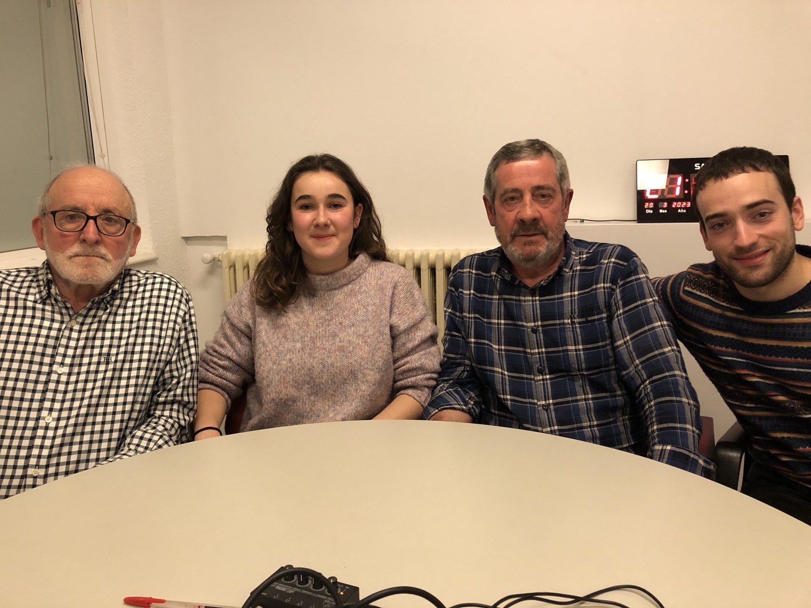 Oinak Arin 06: Belaunaldi arteko dantza ohiturez solasean